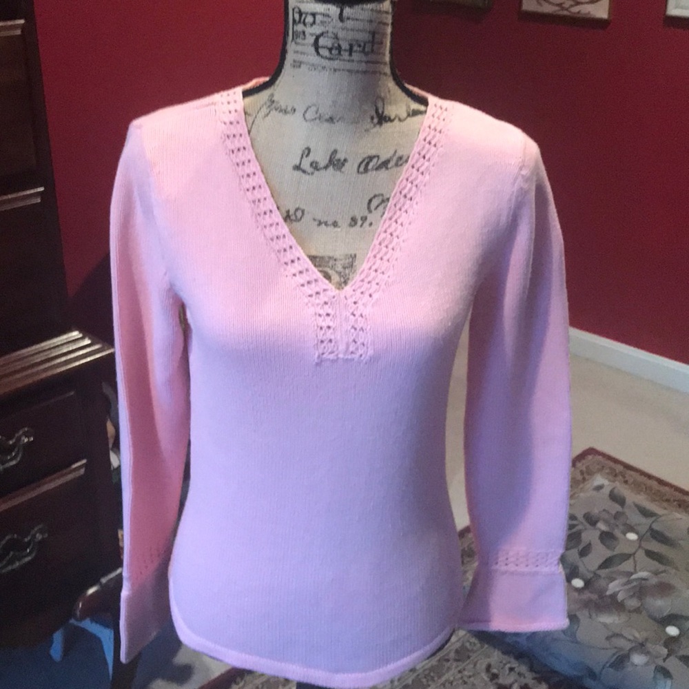 Talbots salmon colored pink v neck sweater.